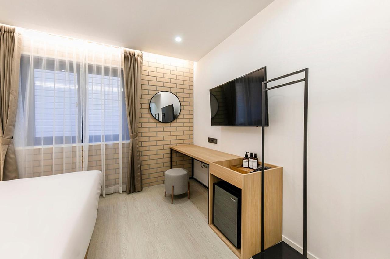 Hotel Yaja Gimhae Exteriör bild